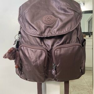 KIPLING Fiona MediumFedtival Backpack Metallic Plum